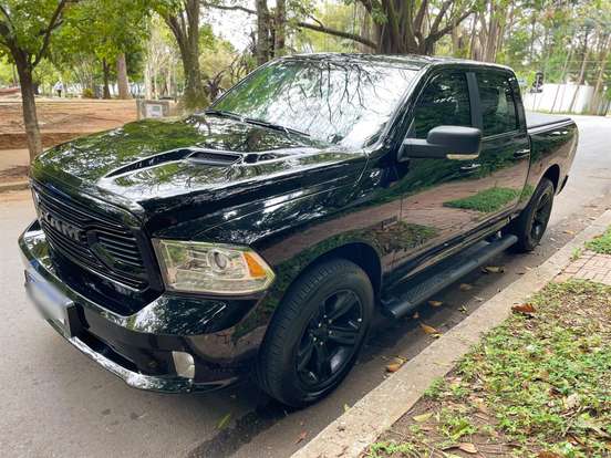 RAM-CLASSIC-5.7 V8 GASOLINA REBEL CD 4X4 AUTOMÁTICO RAM-CLASSIC-2022