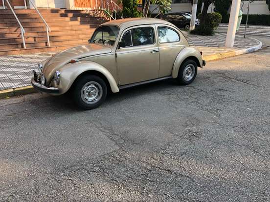 VOLKSWAGEN-FUSCA-1971