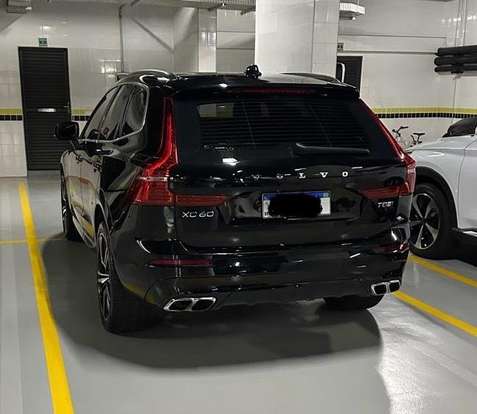 VOLVO-XC60-2018