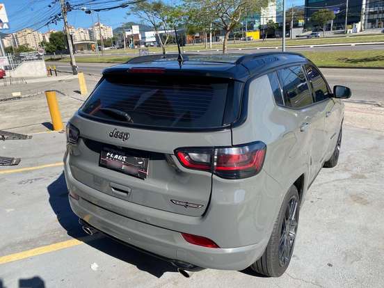 JEEP-COMPASS-2.0 HURRICANE 4 TURBO GASOLINA BLACKHAWK AT9 JEEP-COMPASS-2024