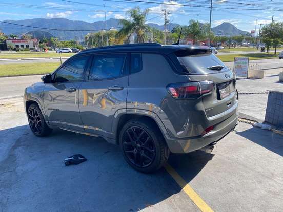 JEEP-COMPASS-2.0 HURRICANE 4 TURBO GASOLINA BLACKHAWK AT9 JEEP-COMPASS-2024