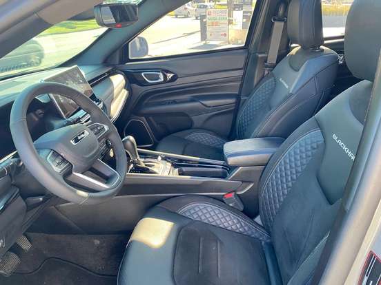 JEEP-COMPASS-2.0 HURRICANE 4 TURBO GASOLINA BLACKHAWK AT9 JEEP-COMPASS-2024