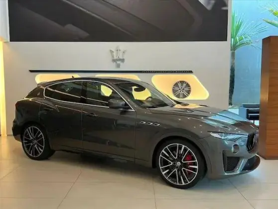 MASERATI LEVANTE 3.8 V8 TURBO GASOLINA TROFEO Q4 AUTOMÁTICO
