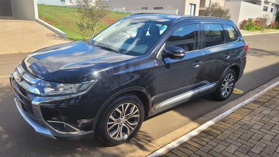MITSUBISHI-OUTLANDER-2.0 16V GASOLINA 4P AUTOMÁTICO MITSUBISHI-OUTLANDER-2015