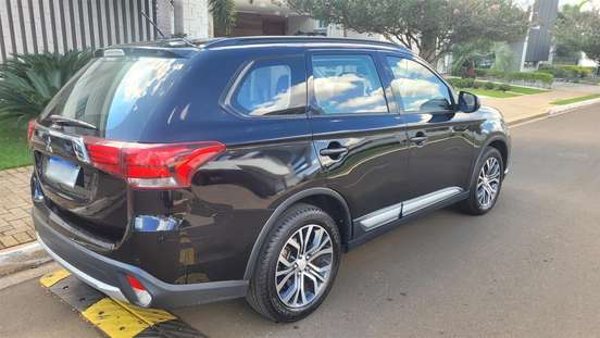 MITSUBISHI-OUTLANDER-2.0 16V GASOLINA 4P AUTOMÁTICO MITSUBISHI-OUTLANDER-2015