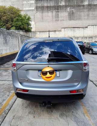 MITSUBISHI-OUTLANDER-2013