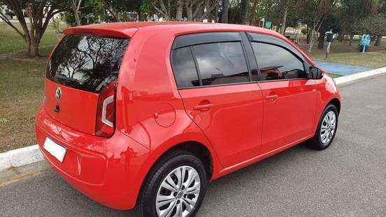 VOLKSWAGEN-UP-2016