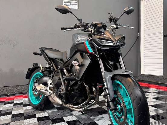 YAMAHA-MT-09 YAMAHA-MT-09-2024