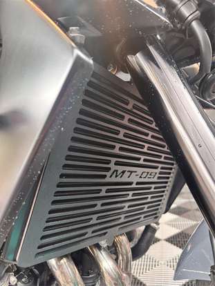 YAMAHA-MT-09 YAMAHA-MT-09-2024