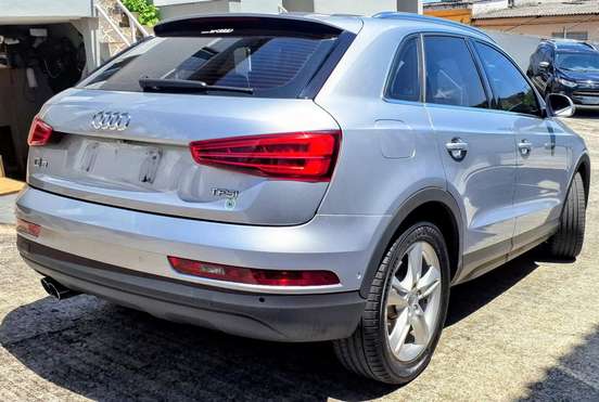 AUDI-Q3-2017