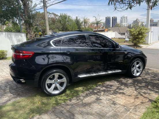 BMW-X6-4.4 50I 4X4 COUPÉ 8 CILINDROS 32V BI-TURBO GASOLINA 4P AUTOMÁTICO BMW-X6-2013