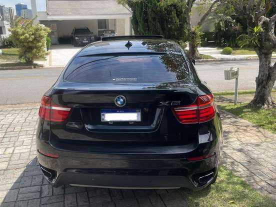 BMW-X6-4.4 50I 4X4 COUPÉ 8 CILINDROS 32V BI-TURBO GASOLINA 4P AUTOMÁTICO BMW-X6-2013