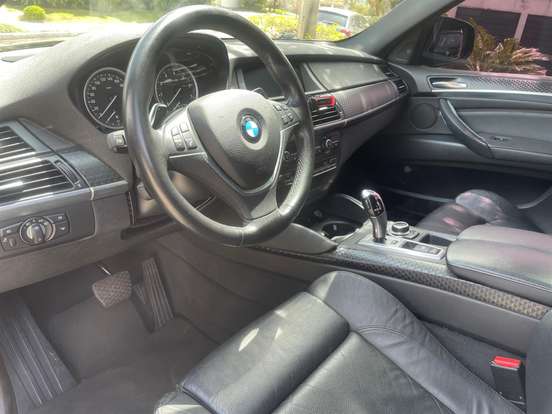 BMW-X6-2013
