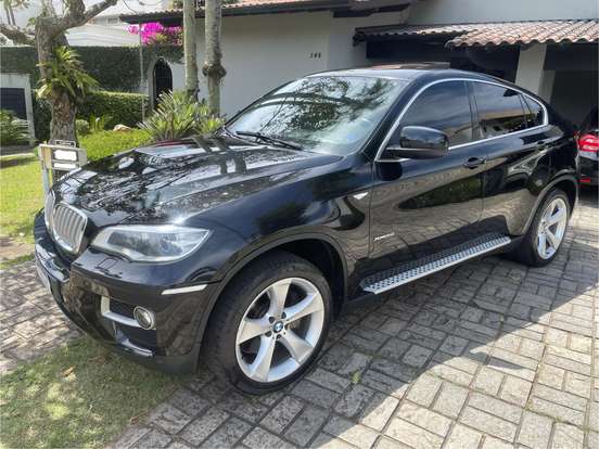 BMW-X6-4.4 50I 4X4 COUPÉ 8 CILINDROS 32V BI-TURBO GASOLINA 4P AUTOMÁTICO BMW-X6-2013