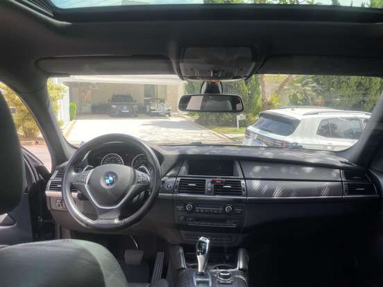 BMW-X6-4.4 50I 4X4 COUPÉ 8 CILINDROS 32V BI-TURBO GASOLINA 4P AUTOMÁTICO BMW-X6-2013