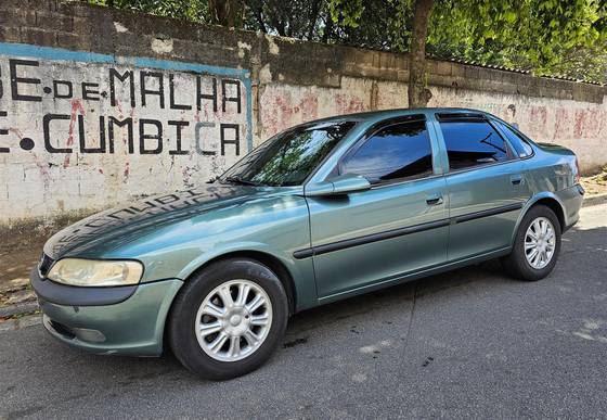 CHEVROLET VECTRA 2.2 MPFI CD 16V GASOLINA 4P MANUAL