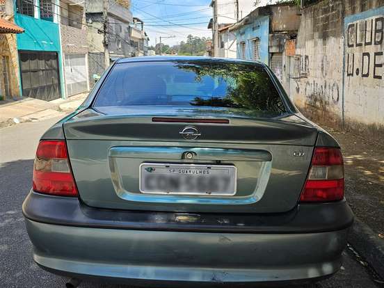 CHEVROLET-VECTRA-2.2 MPFI CD 16V GASOLINA 4P MANUAL CHEVROLET-VECTRA-1998