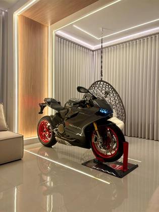 DUCATI SUPERBIKE 1199 PANIGALE S SENNA 