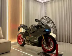 DUCATI SUPERBIKE 1199 PANIGALE S SENNA DUCATI SUPERBIKE 1199 PANIGALE S SENNA