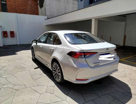 TOYOTA-COROLLA-2024