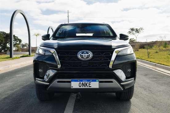 TOYOTA-HILUX SW4-2.8 D-4D TURBO DIESEL SRX 7L 4X4 AUTOMÁTICO TOYOTA-HILUX SW4-2020