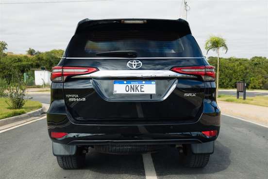 TOYOTA-HILUX SW4-2020