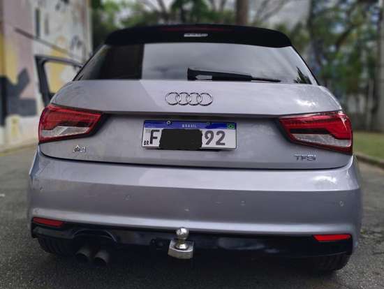 AUDI-A1-2015