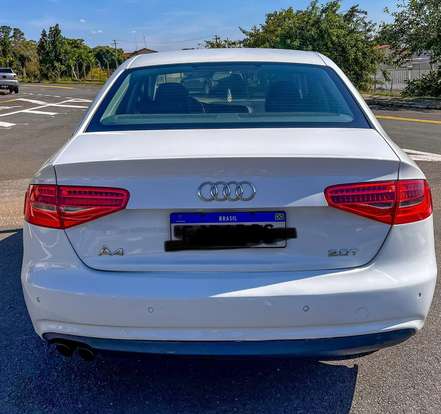 AUDI-A4-2012