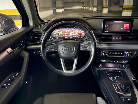 AUDI-Q5-2018