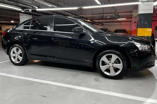 CHEVROLET-CRUZE-2013