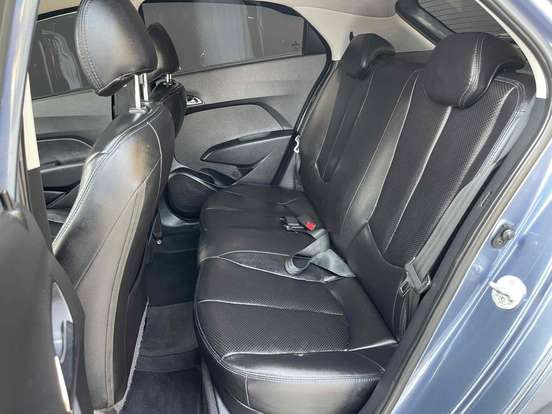 HYUNDAI-HB20X-2015