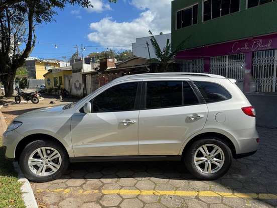 HYUNDAI-SANTA FÉ-3.5 MPFI GLS V6 24V 285CV GASOLINA 4P AUTOMÁTICO HYUNDAI-SANTA FÉ-2011