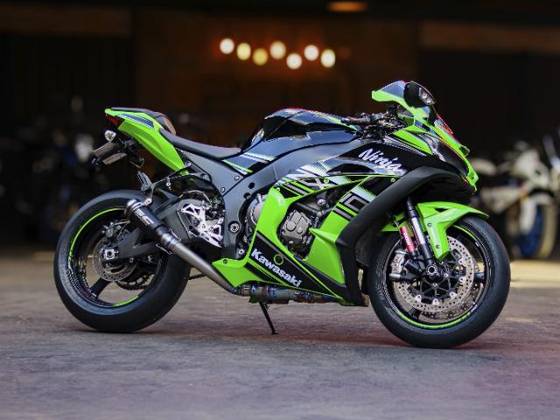 10/5まで値下げします！！ Kawasaki Ninja-zx-10r a partir de 2005: Motos usadas