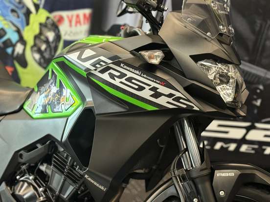 KAWASAKI-VERSYS-X 300-2022