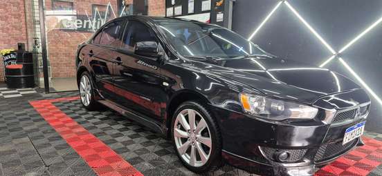 MITSUBISHI-LANCER-2.0 16V GASOLINA 4P AUTOMÁTICO MITSUBISHI-LANCER-2014