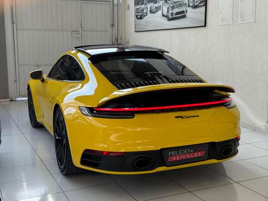 PORSCHE-911-2020