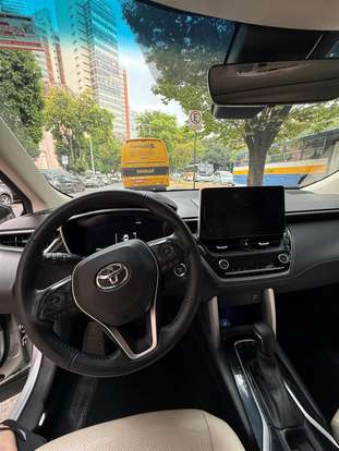 TOYOTA-COROLLA CROSS-2024