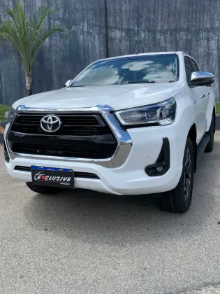TOYOTA HILUX 2.8 D-4D TURBO DIESEL CD SRV 4X4 AUTOMÁTICO