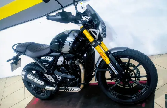 TRIUMPH SCRAMBLER 400 X 