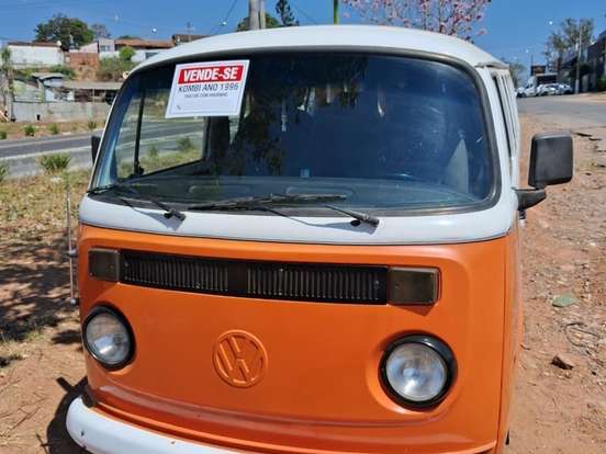 VOLKSWAGEN-KOMBI-1.6 LUXO 8V GASOLINA 3P MANUAL VOLKSWAGEN-KOMBI-1995