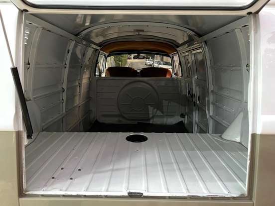 VOLKSWAGEN-KOMBI-1995