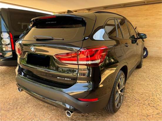 BMW-X1-2022