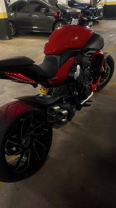 DUCATI DIAVEL V4 