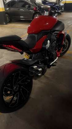 DUCATI-DIAVEL V4-2024