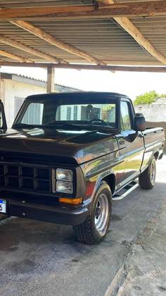 FORD F-1000 3.9 SUPER SÉRIE CS 8V DIESEL 2P MANUAL