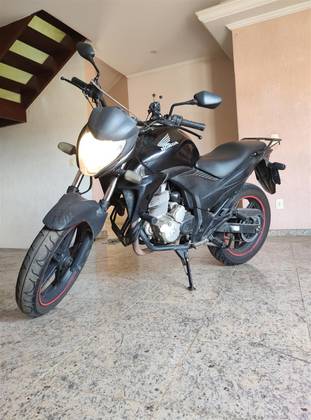 HONDA CB 300R 
