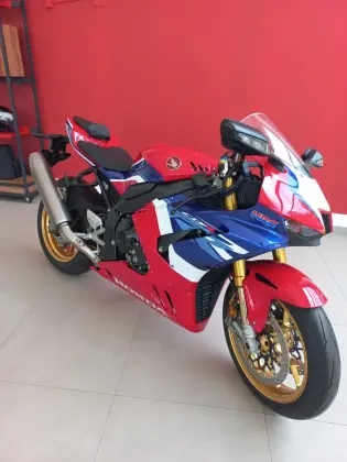 HONDA CBR 1000RR-R FIREBLADE SP 