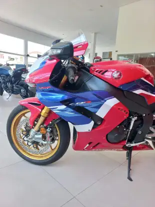 HONDA-CBR 1000RR-R FIREBLADE SP-2022