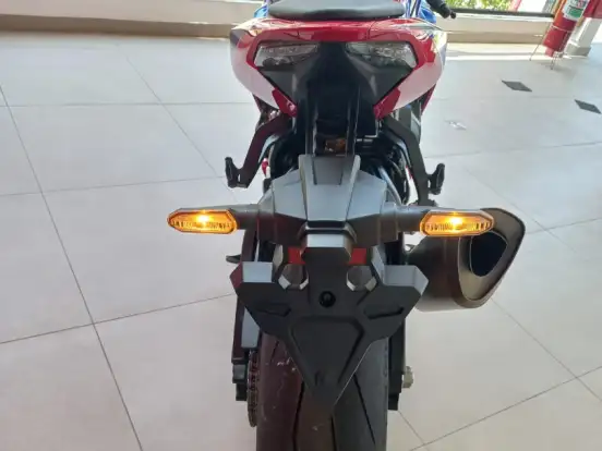 HONDA-CBR 1000RR-R FIREBLADE SP HONDA-CBR 1000RR-R FIREBLADE SP-2022