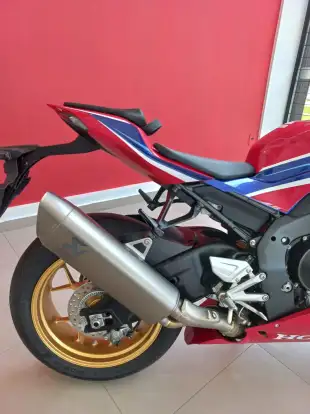 HONDA-CBR 1000RR-R FIREBLADE SP-2022